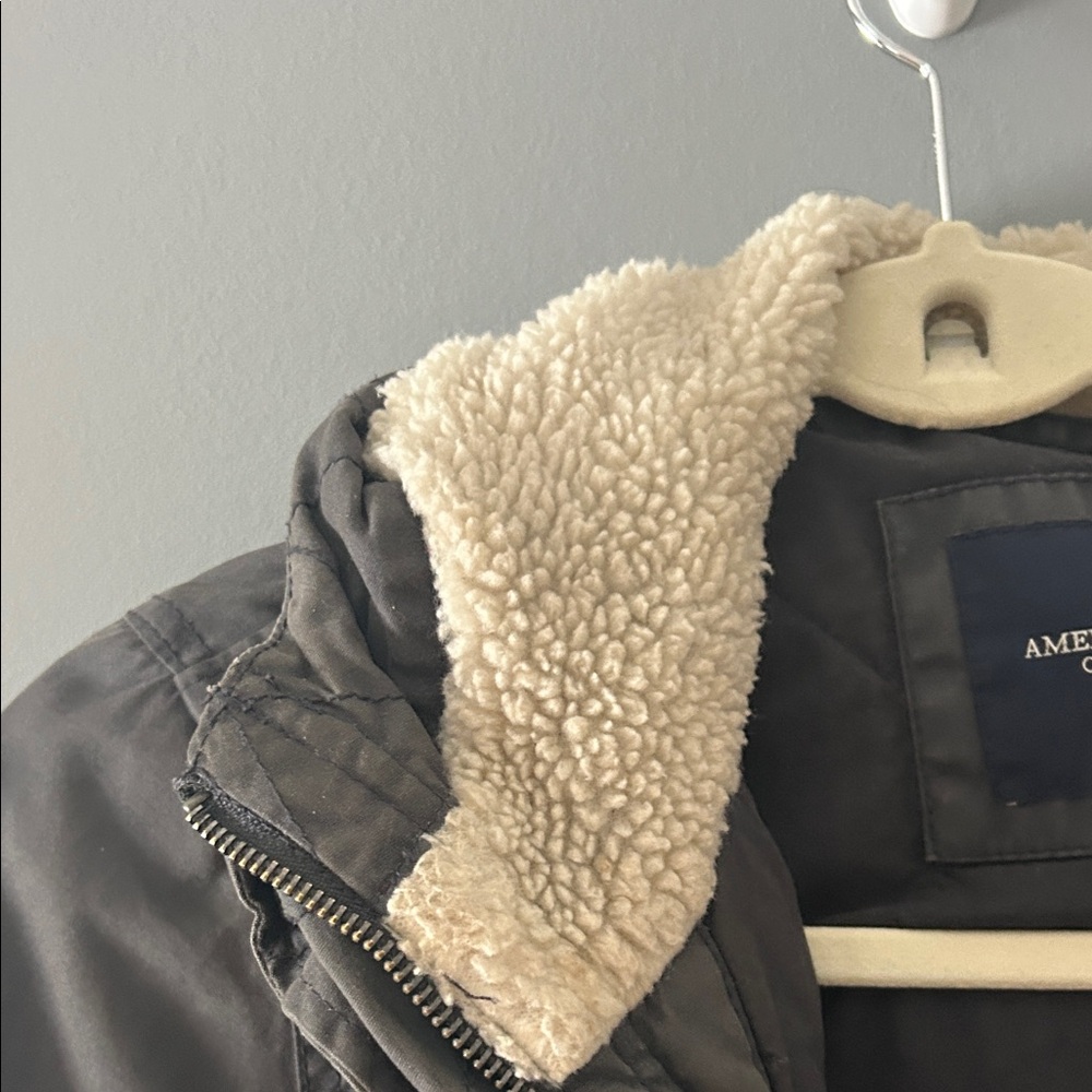American Eagle Outfitters Dark Utility Jacket with Sherpa Lining - Picture 5 of 5